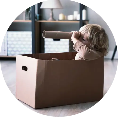 Enfant jouant