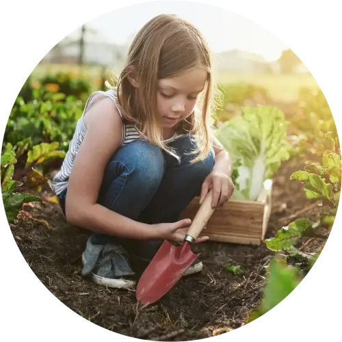 Enfant jardinier